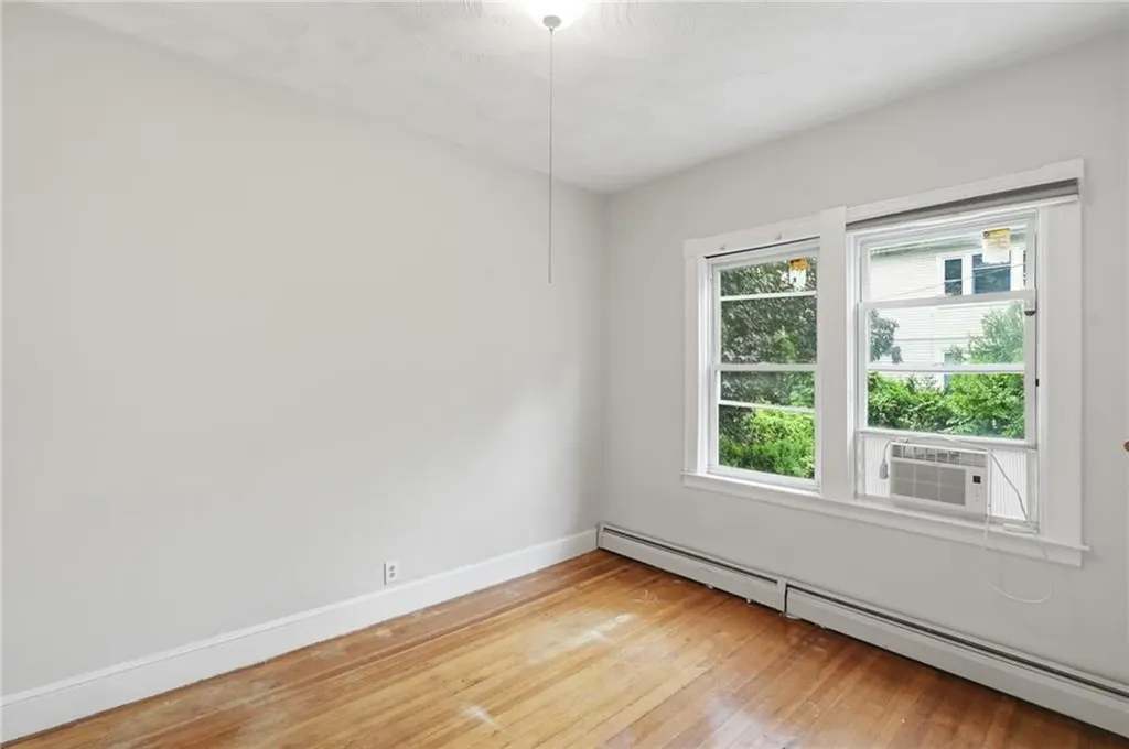76 Radcliffe Avenue Providence RI 02908