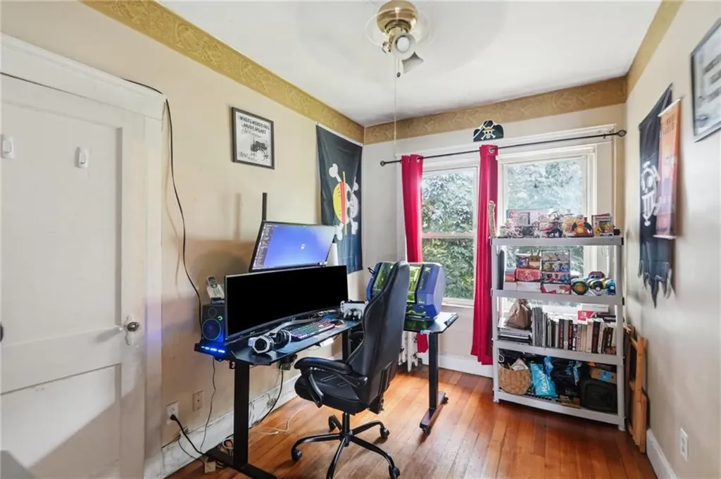 76 Radcliffe Avenue Providence RI 02908