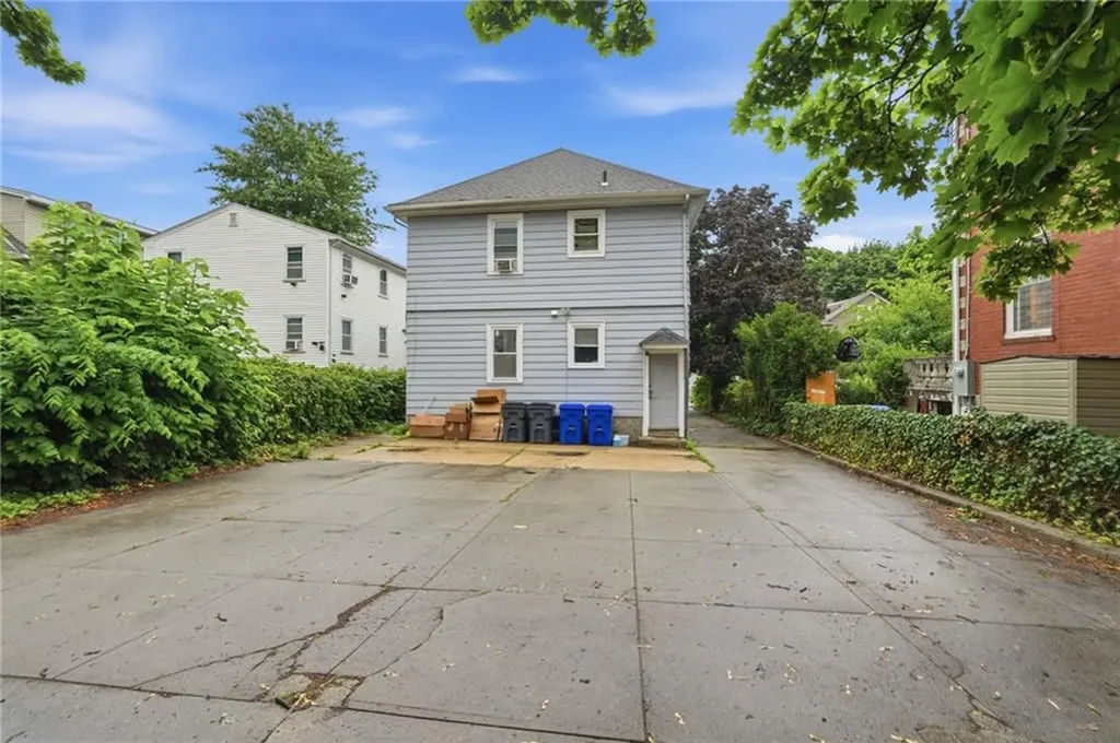 76 Radcliffe Avenue Providence RI 02908