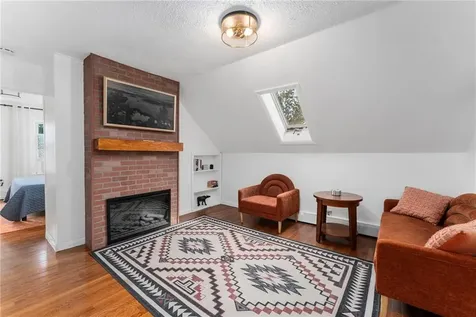 183 Wood Street Bristol RI 02809