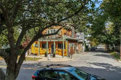 183 Wood Street Bristol RI 02809
