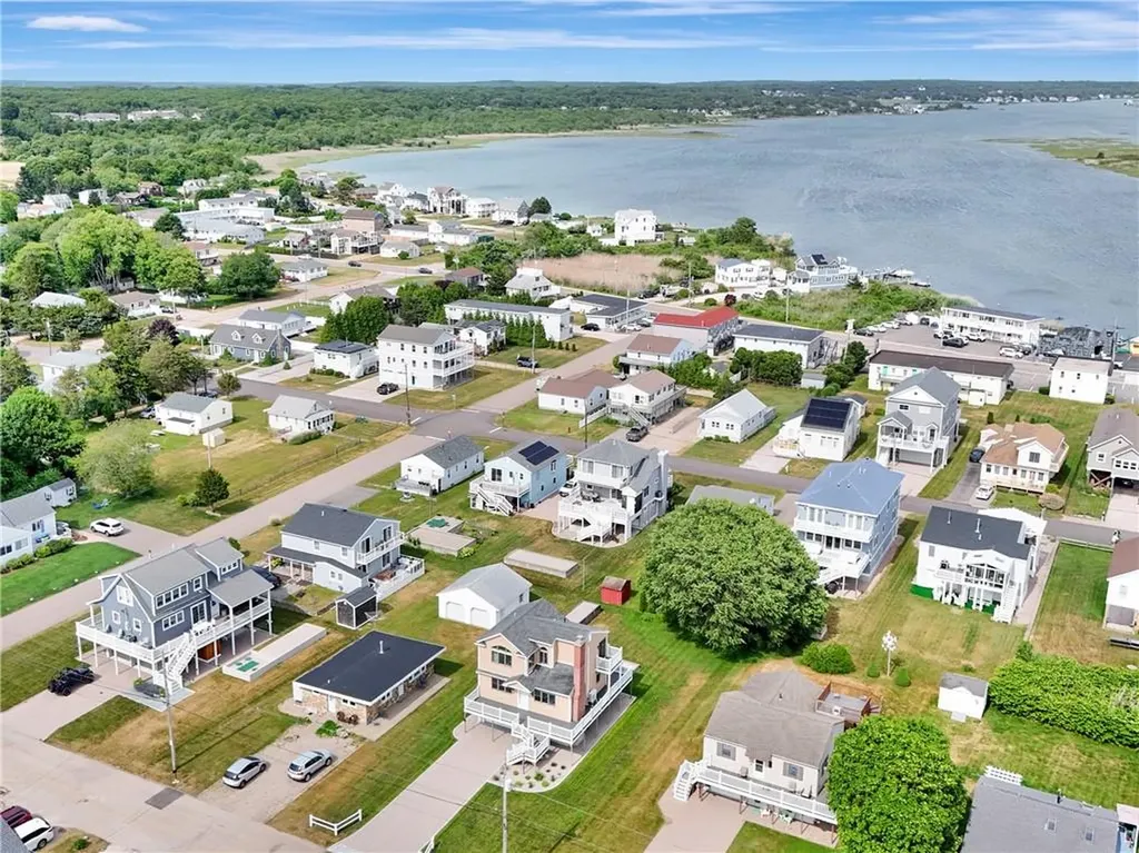 17 Lawton Avenue Westerly RI 02891