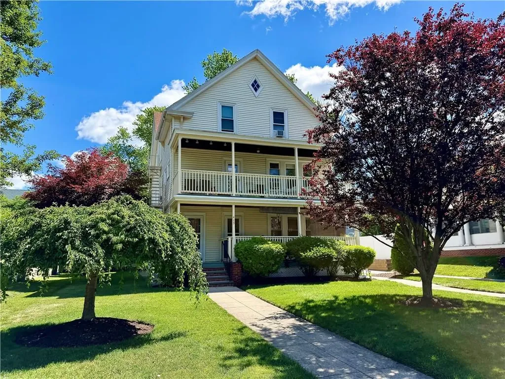 415 Harris Avenue Woonsocket RI 02895