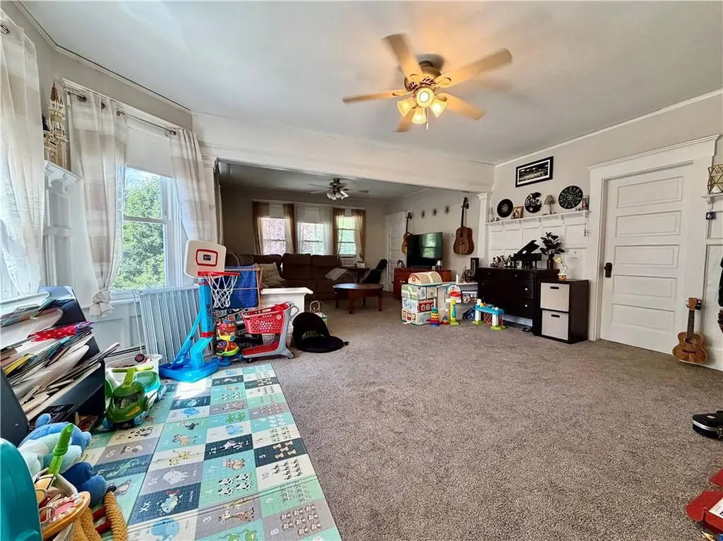 415 Harris Avenue Woonsocket RI 02895