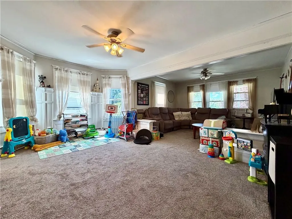 415 Harris Avenue Woonsocket RI 02895