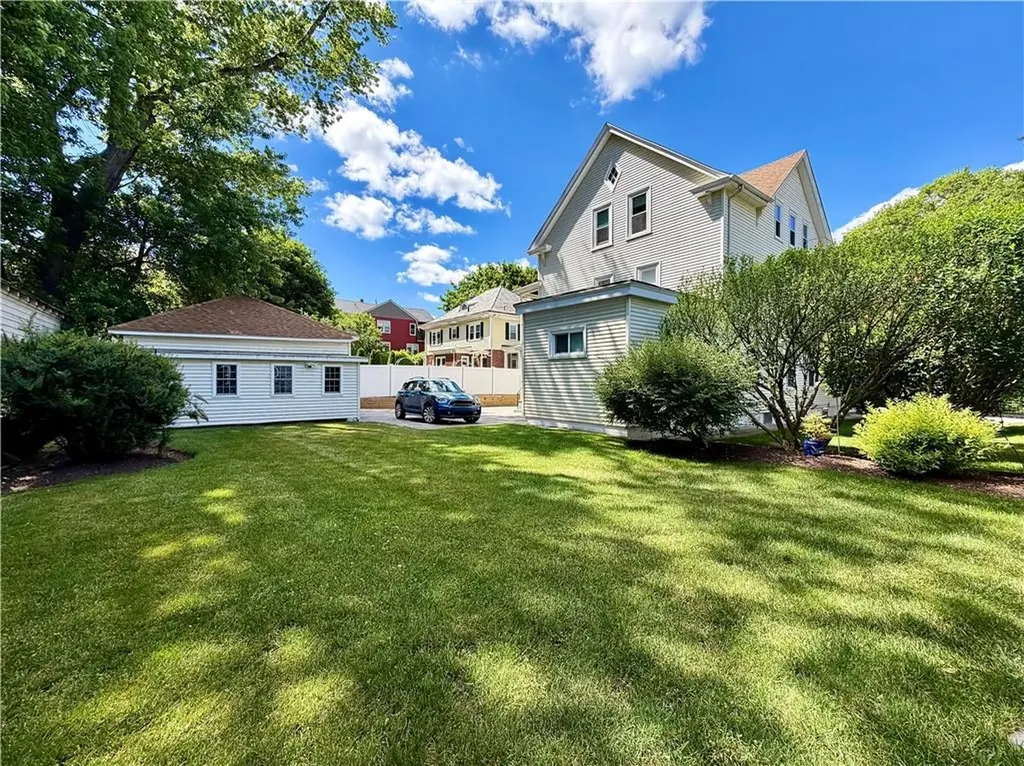 415 Harris Avenue Woonsocket RI 02895