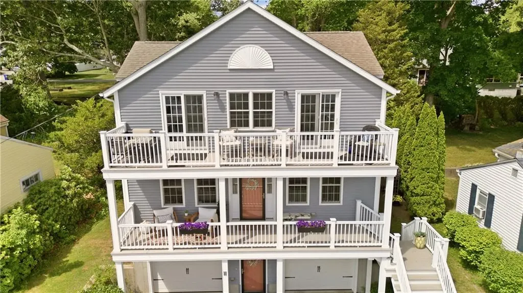 11 King Philip Avenue Bristol RI 02809