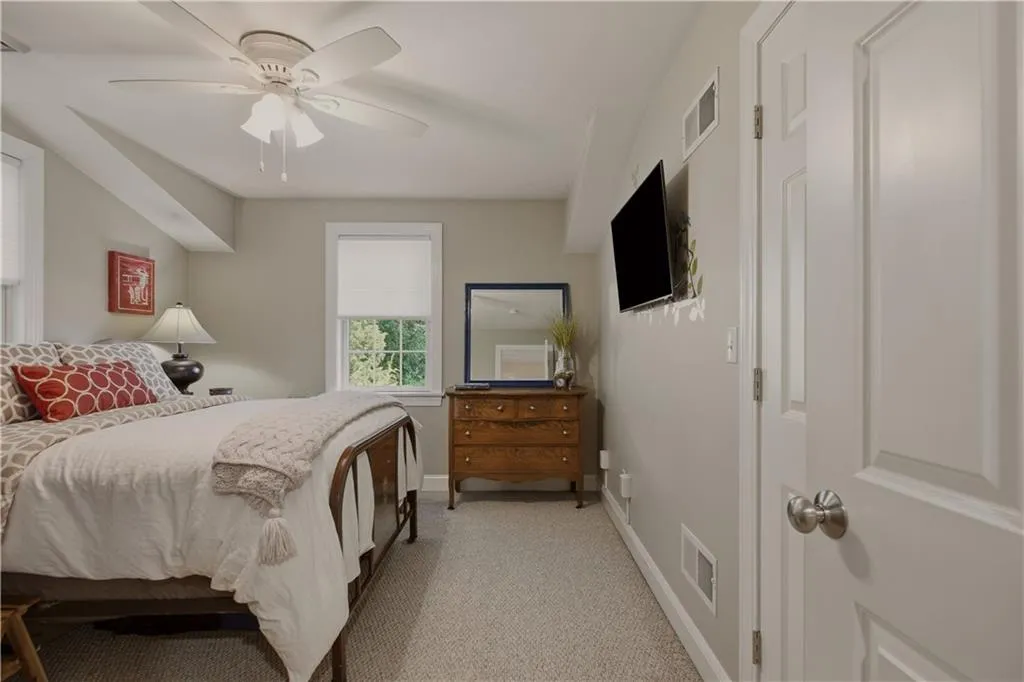 11 King Philip Avenue Bristol RI 02809