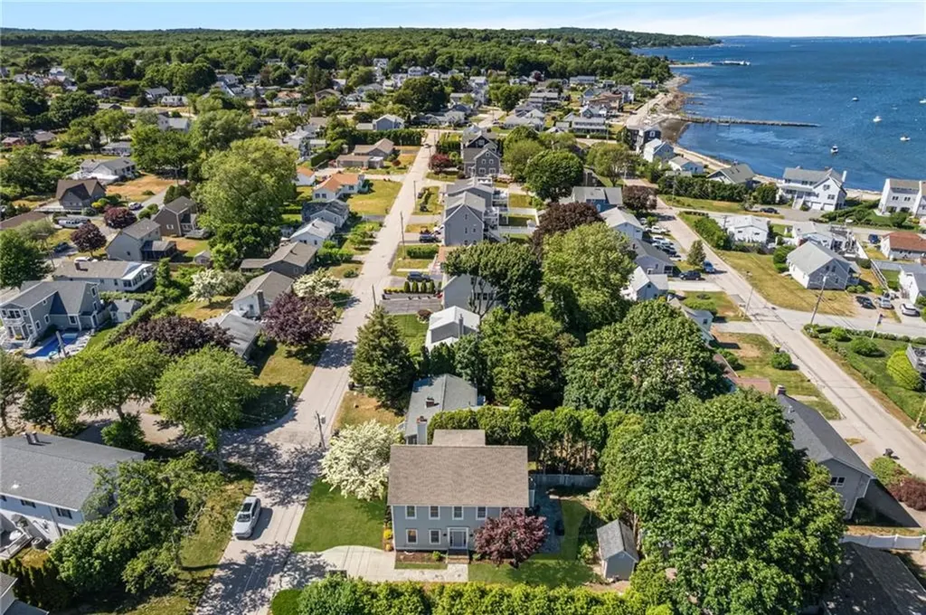 42 Camden Road Narragansett RI 02882