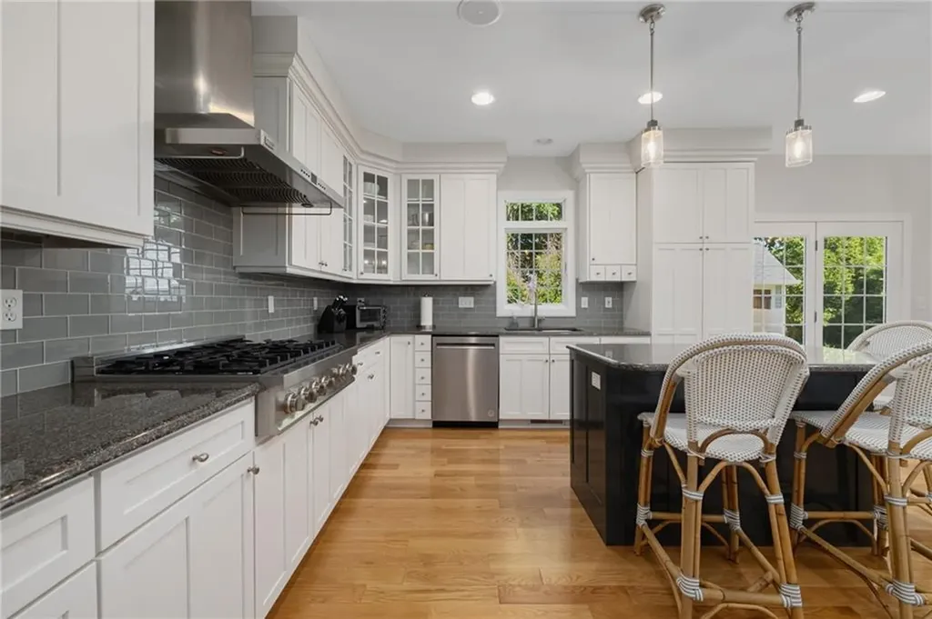 42 Camden Road Narragansett RI 02882