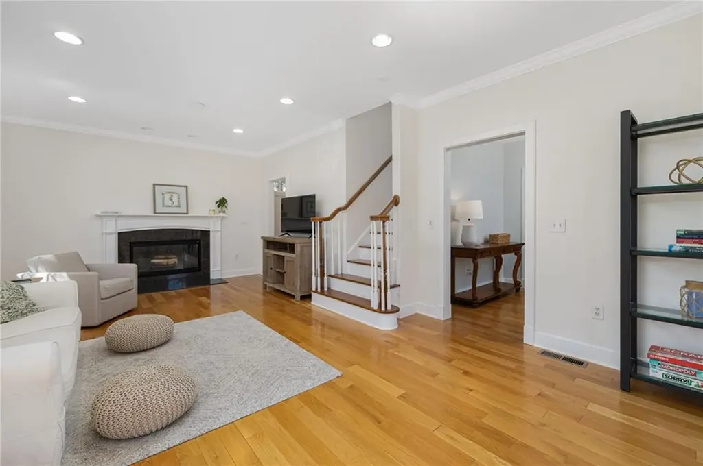 42 Camden Road Narragansett RI 02882
