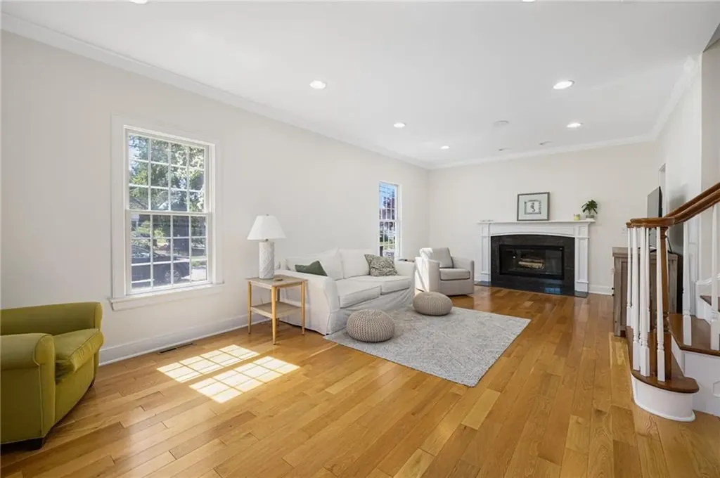42 Camden Road Narragansett RI 02882