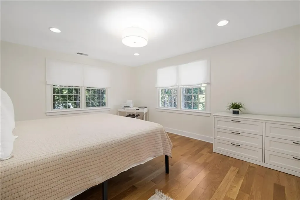 42 Camden Road Narragansett RI 02882