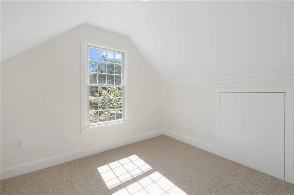 42 Camden Road Narragansett RI 02882