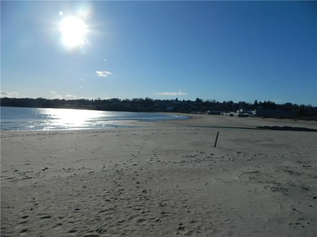 42 Camden Road Narragansett RI 02882