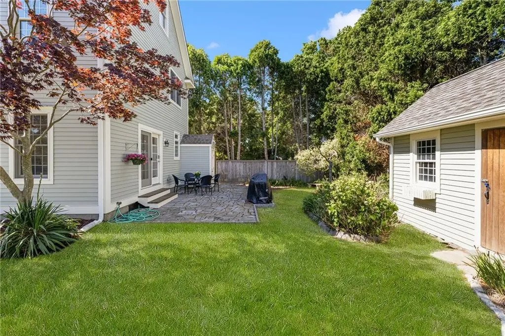 42 Camden Road Narragansett RI 02882