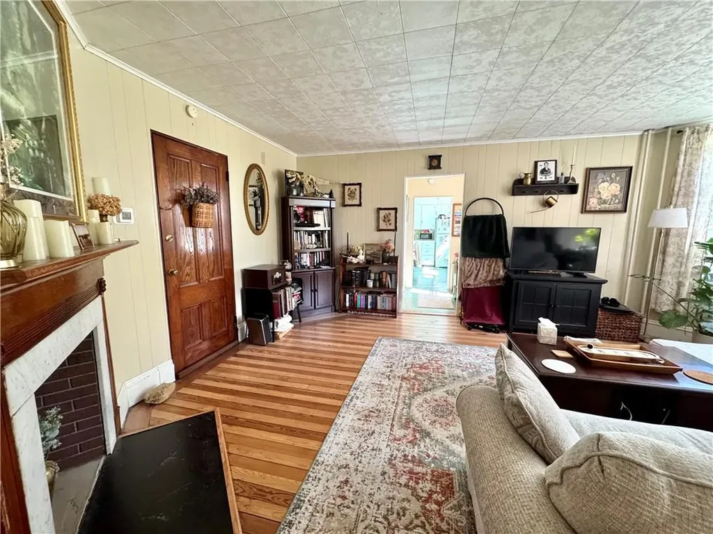 313 Berkely Avenue Middletown RI 02842