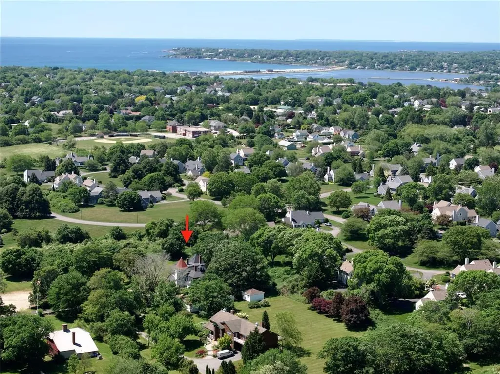 313 Berkely Avenue Middletown RI 02842