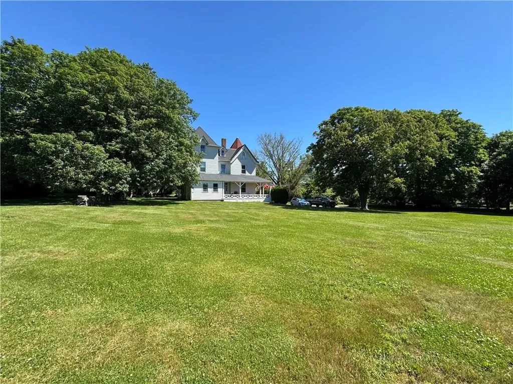 313 Berkely Avenue Middletown RI 02842