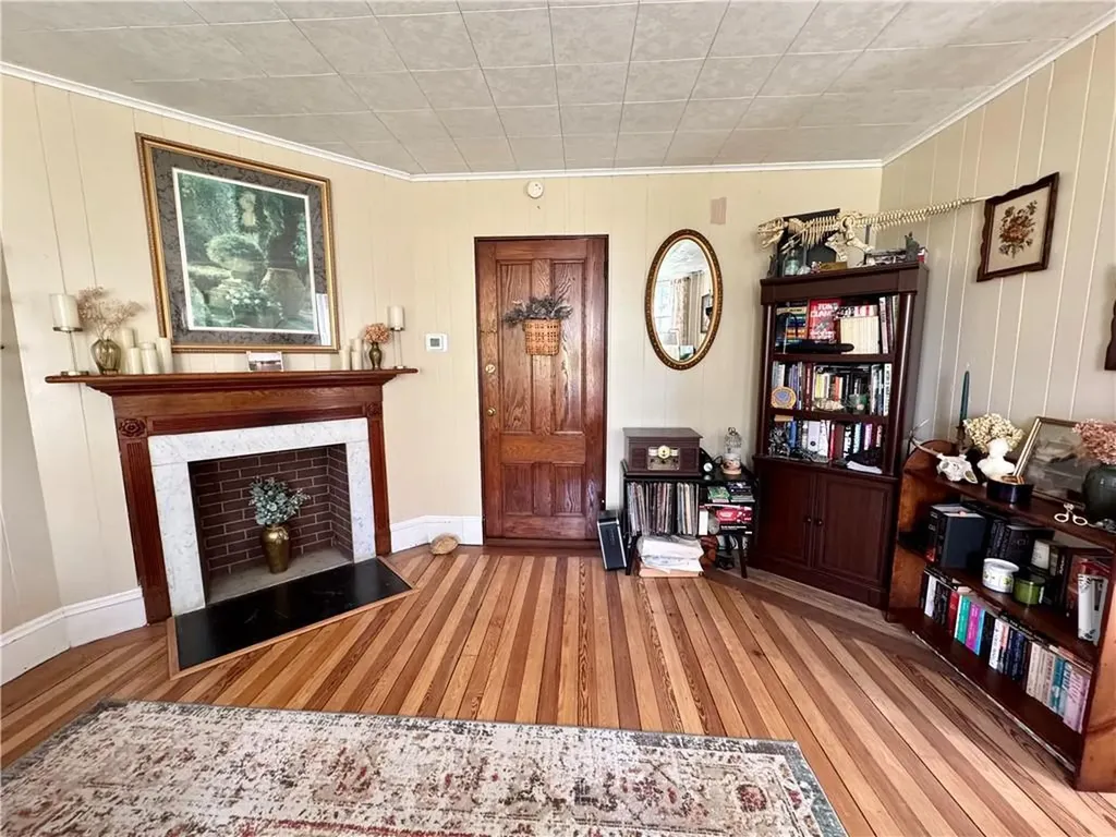 313 Berkely Avenue Middletown RI 02842