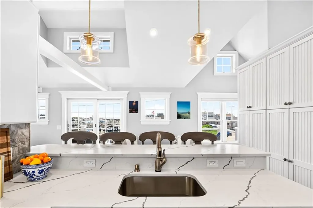 1185 Succotash Road Narragansett RI 02882