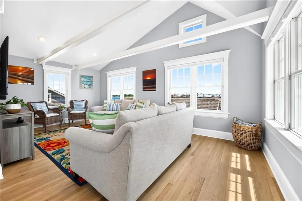 1185 Succotash Road Narragansett RI 02882