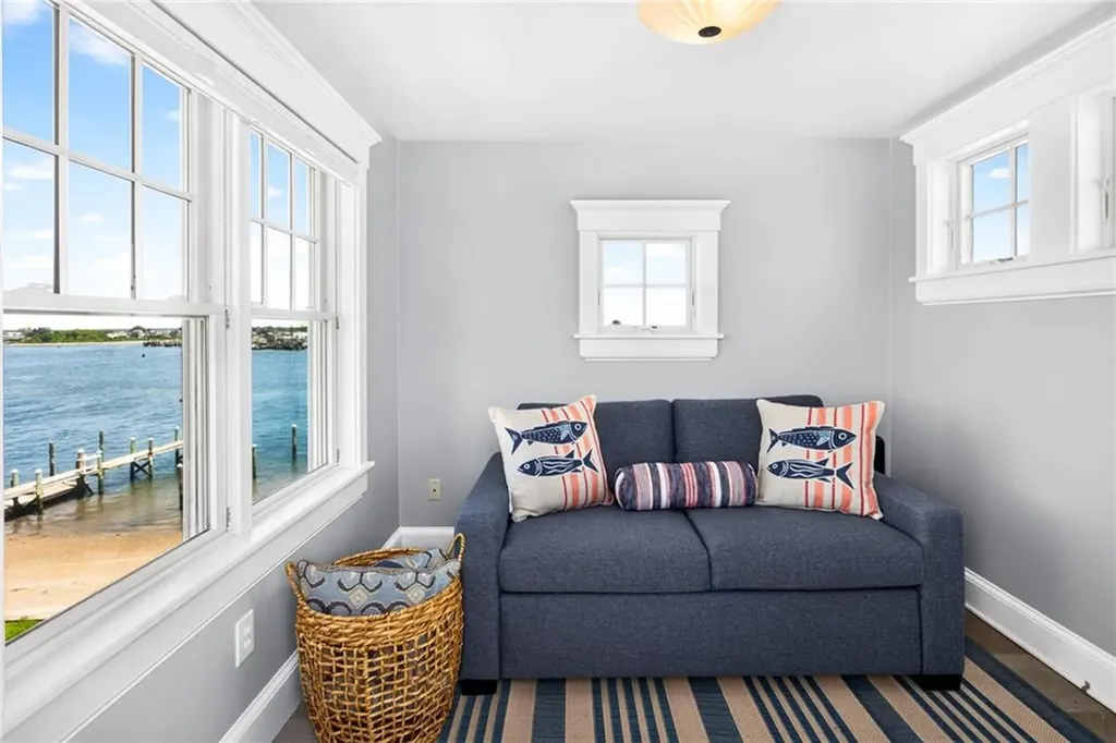 1185 Succotash Road Narragansett RI 02882