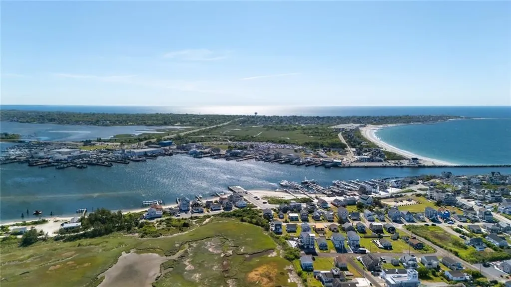 1185 Succotash Road Narragansett RI 02882