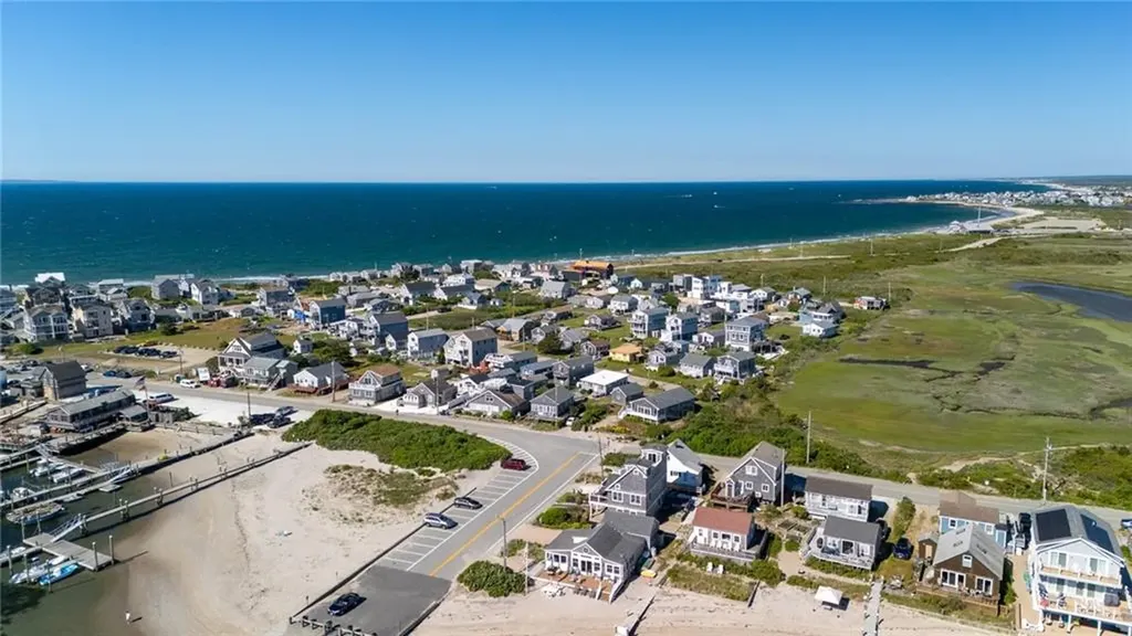 1185 Succotash Road Narragansett RI 02882