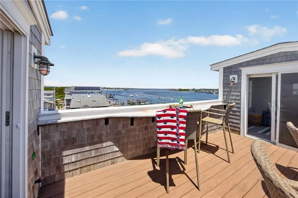 1185 Succotash Road Narragansett RI 02882