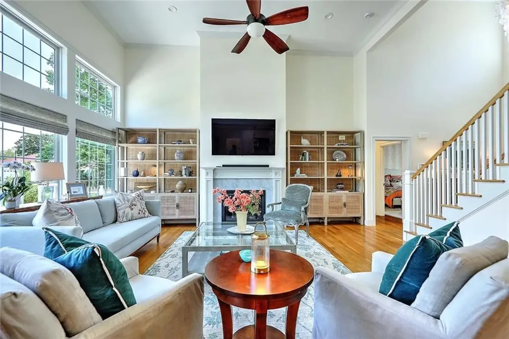 49 Walley Street Bristol RI 02809
