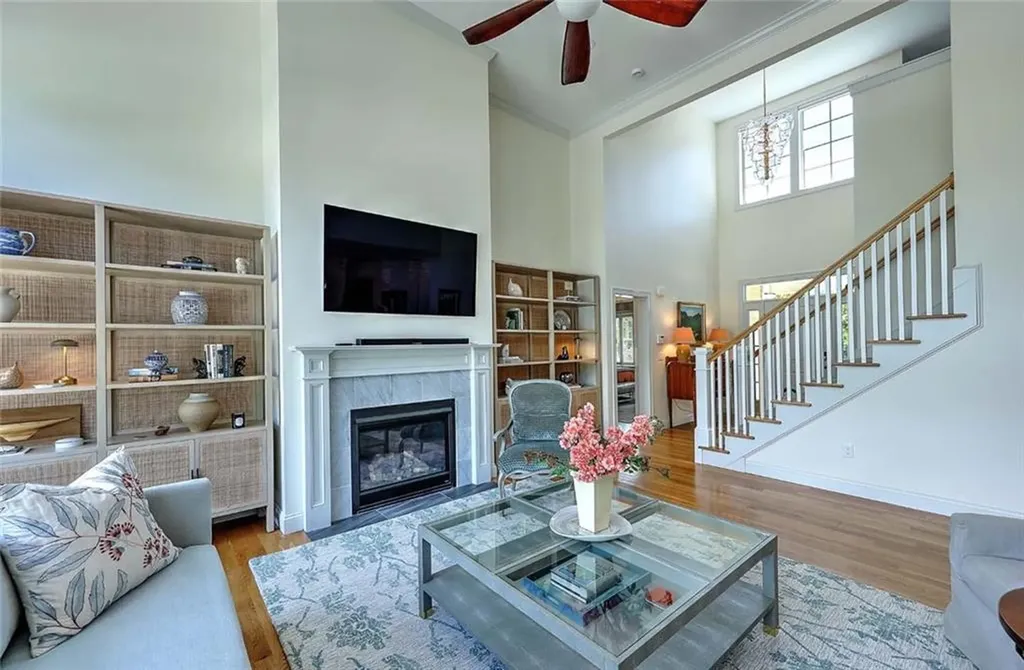 49 Walley Street Bristol RI 02809