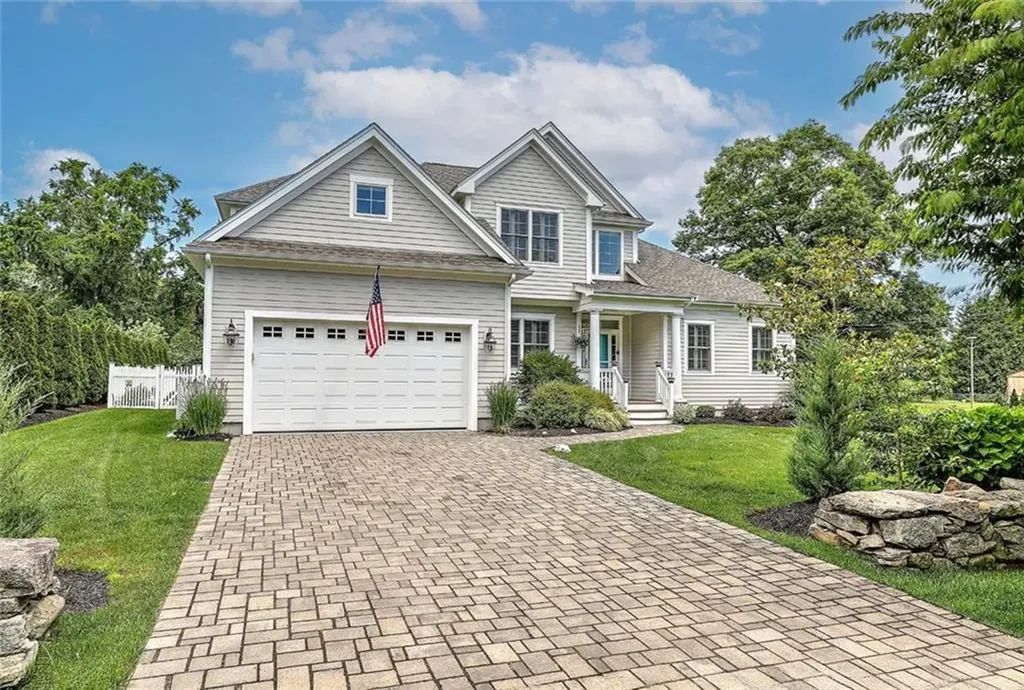 49 Walley Street Bristol RI 02809