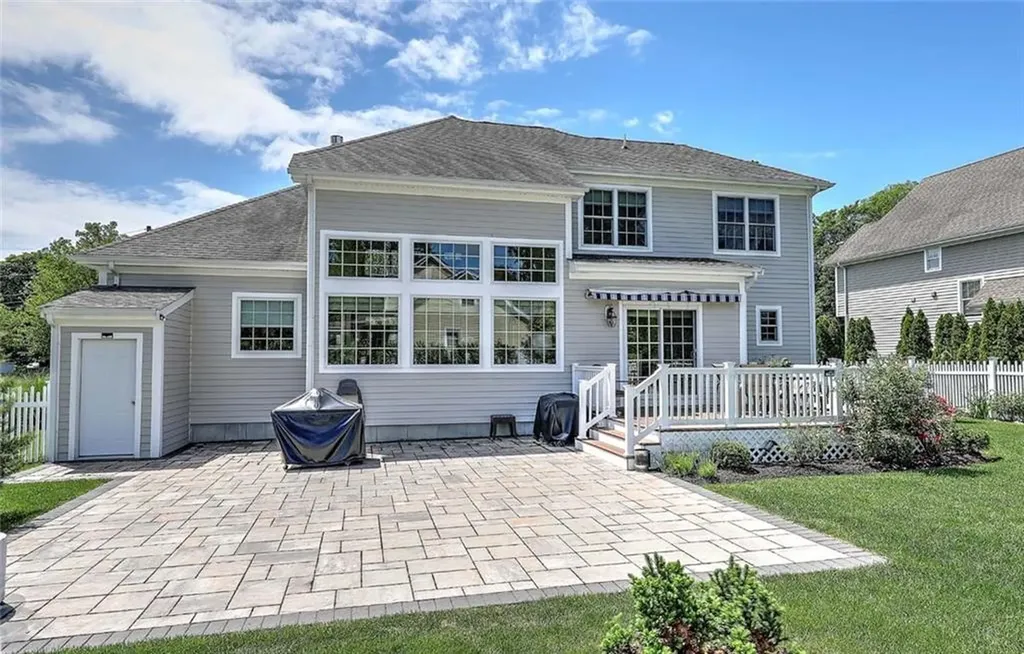 49 Walley Street Bristol RI 02809
