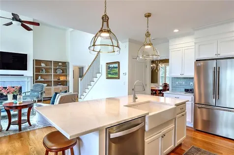 49 Walley Street Bristol RI 02809