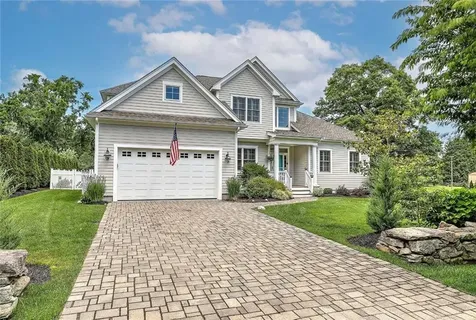 49 Walley Street Bristol RI 02809