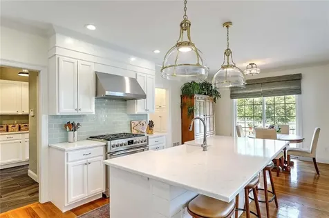 49 Walley Street Bristol RI 02809