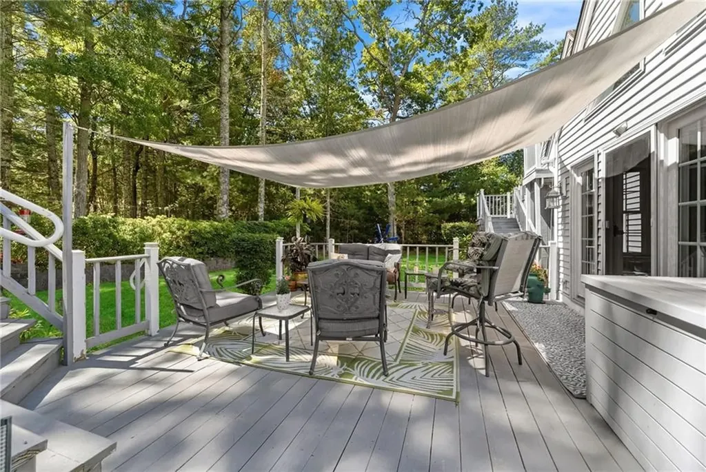 34 Crestwood Lane Charlestown RI 02813