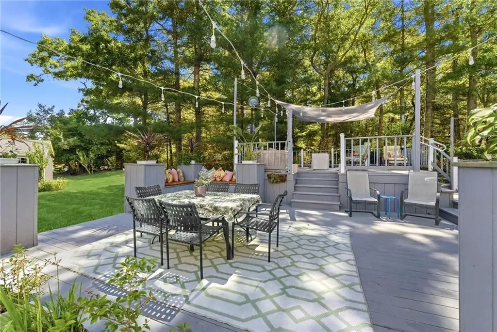 34 Crestwood Lane Charlestown RI 02813