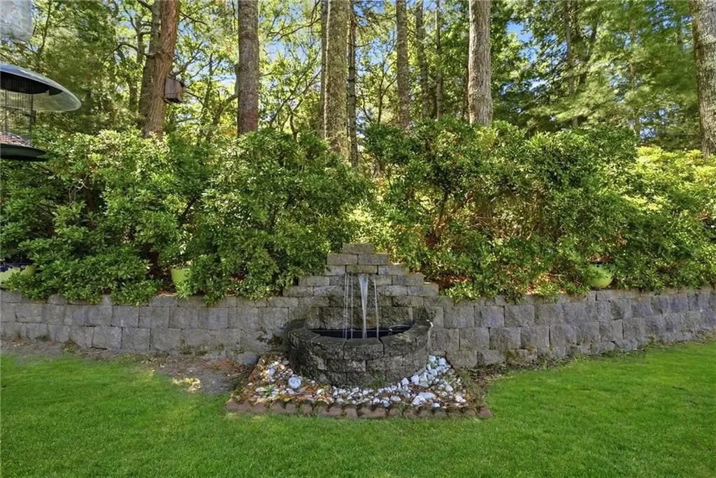 34 Crestwood Lane Charlestown RI 02813