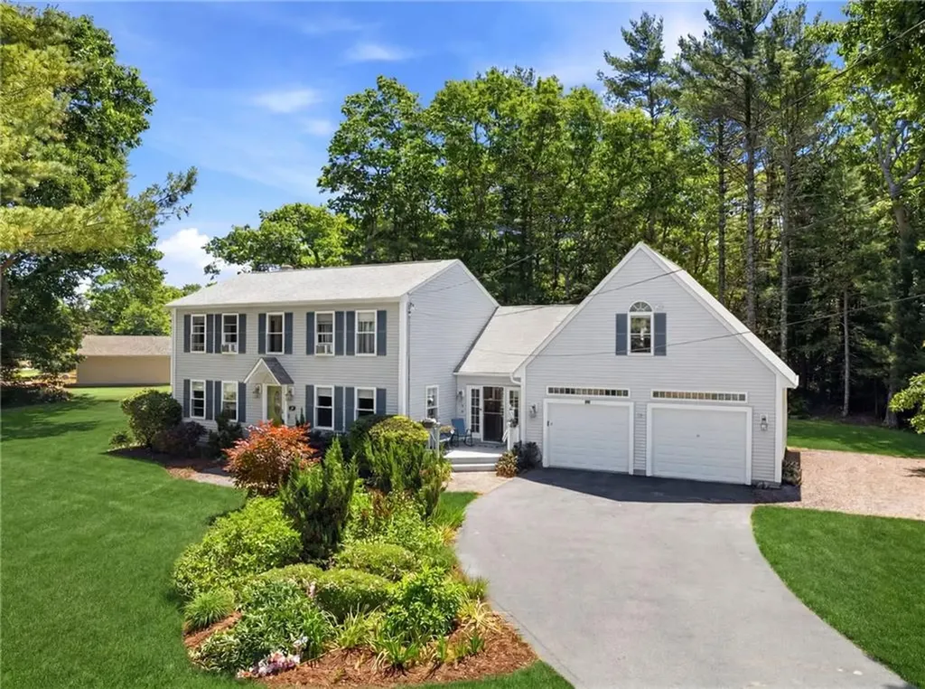 34 Crestwood Lane Charlestown RI 02813