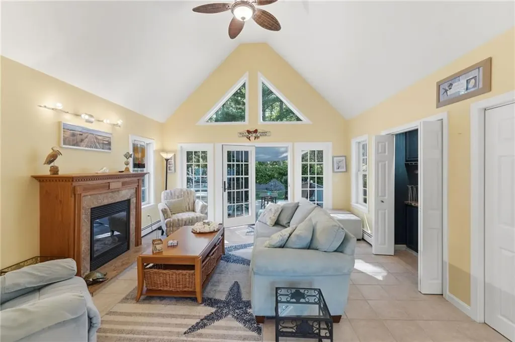 34 Crestwood Lane Charlestown RI 02813