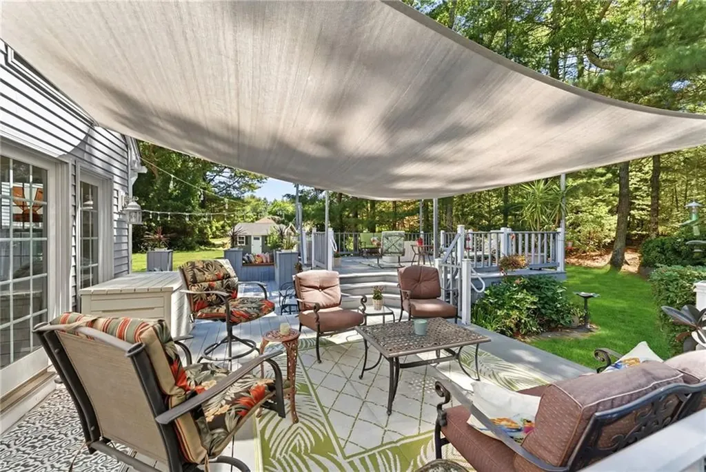 34 Crestwood Lane Charlestown RI 02813
