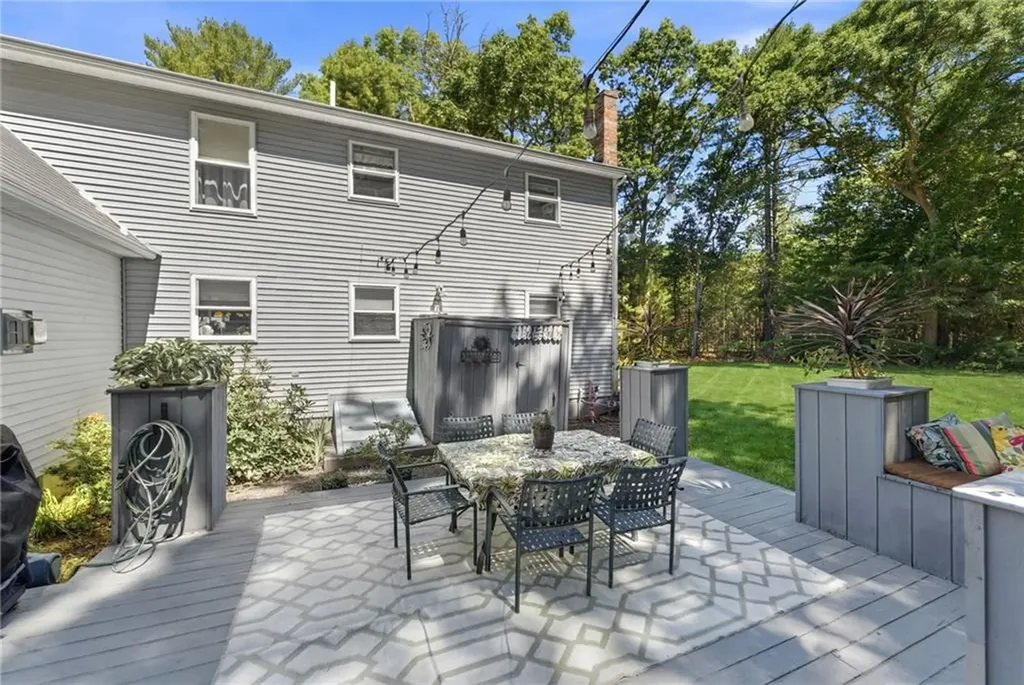 34 Crestwood Lane Charlestown RI 02813