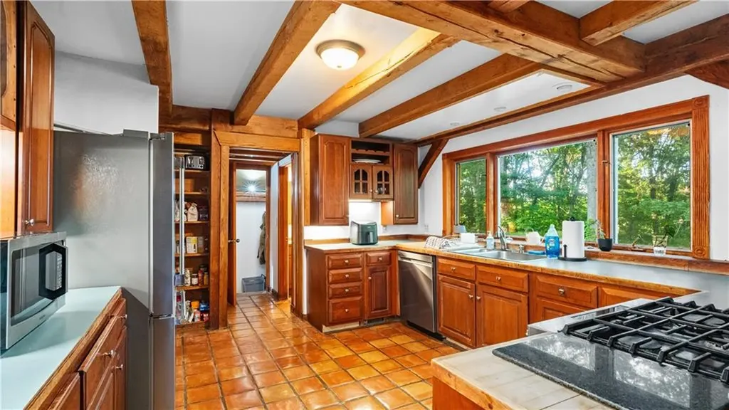 285 Jacob Street Seekonk MA 02771