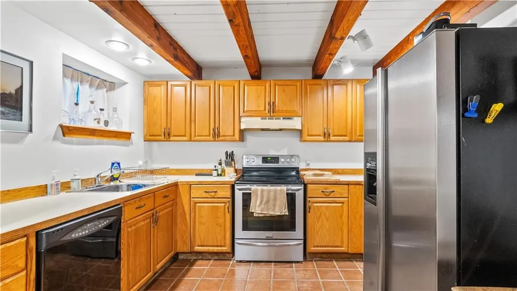 285 Jacob Street Seekonk MA 02771