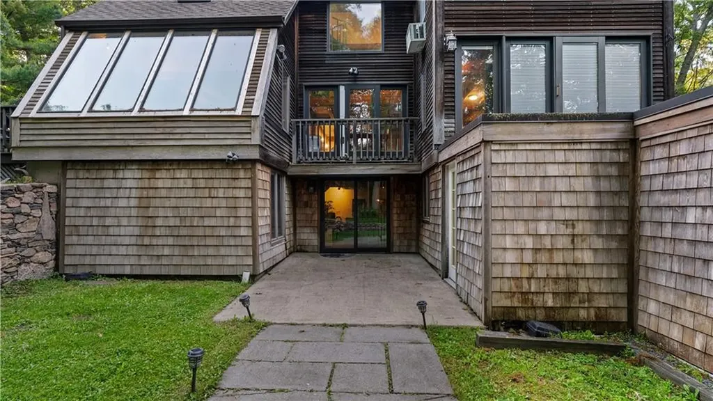 285 Jacob Street Seekonk MA 02771