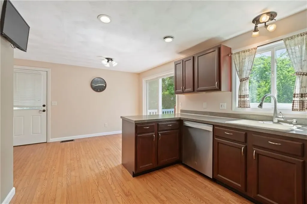 210 Morris Street Cumberland RI 02864