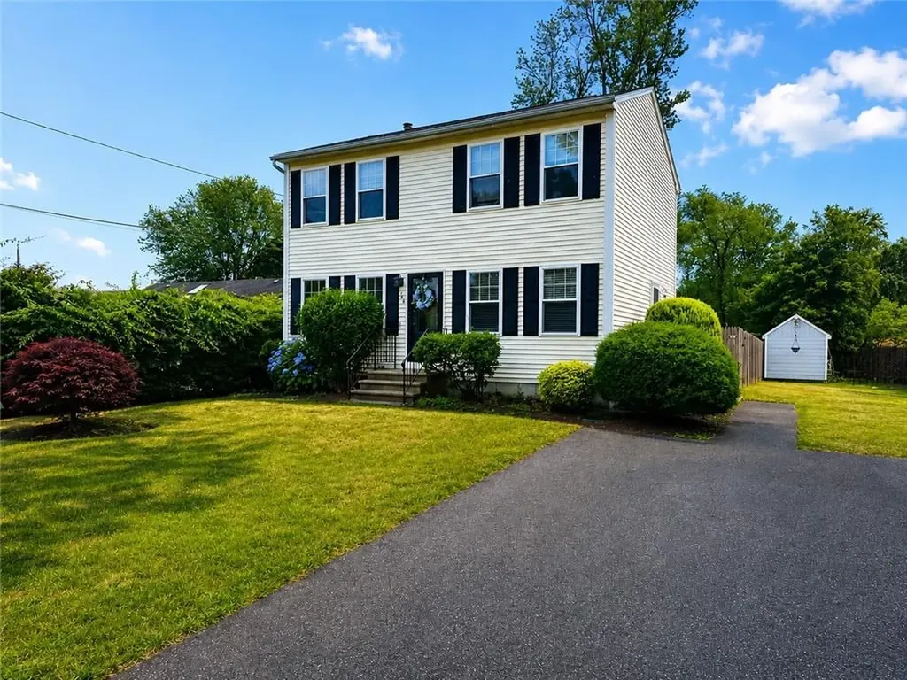 182 Gorham Avenue Warwick RI 02886