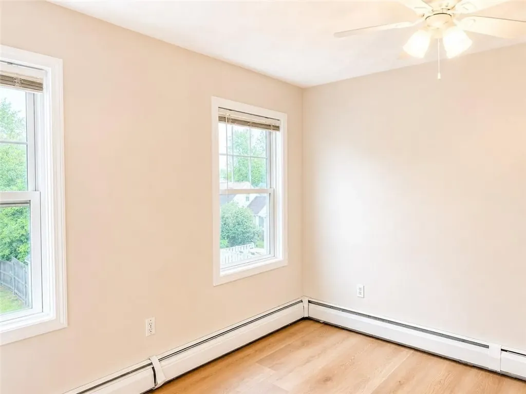 182 Gorham Avenue Warwick RI 02886